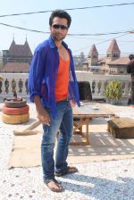Jackky Bhagnani on location of his film Rangrezz for gangnam style psy track shoot in Mumbai on 22nd Feb 2013 (51).JPG